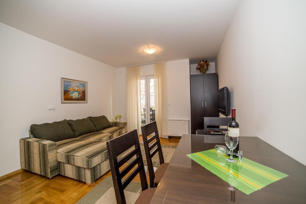 Apartments Kristina Makarska Quarto foto